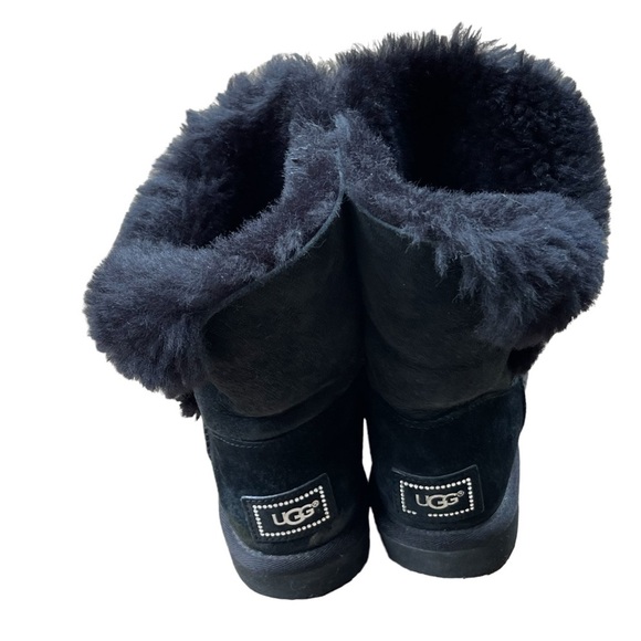 Ugg Black Ankle Boots Mini Bailey Button Bling with Fur Lining Size: 6 - Picture 4 of 11